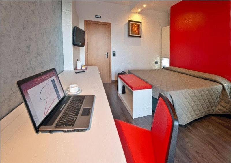 Eden Hotel San Salvo Luaran gambar